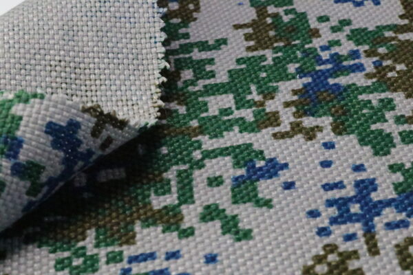 Explore the Benefits of Polyester Oxford and Roving Thread