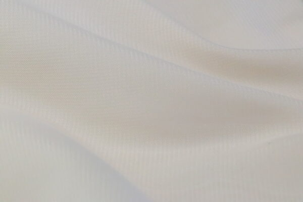 The Versatility of Polyester Thin Fabric