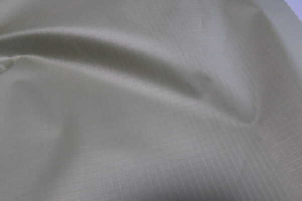 Explore the Versatility of 75gsm 210T Silver Coated Polyester Taffeta