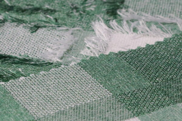 Exploring the Advantages of Yarn-Dyed Polyester Fabric