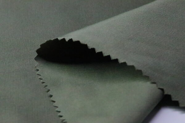 Discover the Benefits of Our Polyester and Cotton Blended Fabric